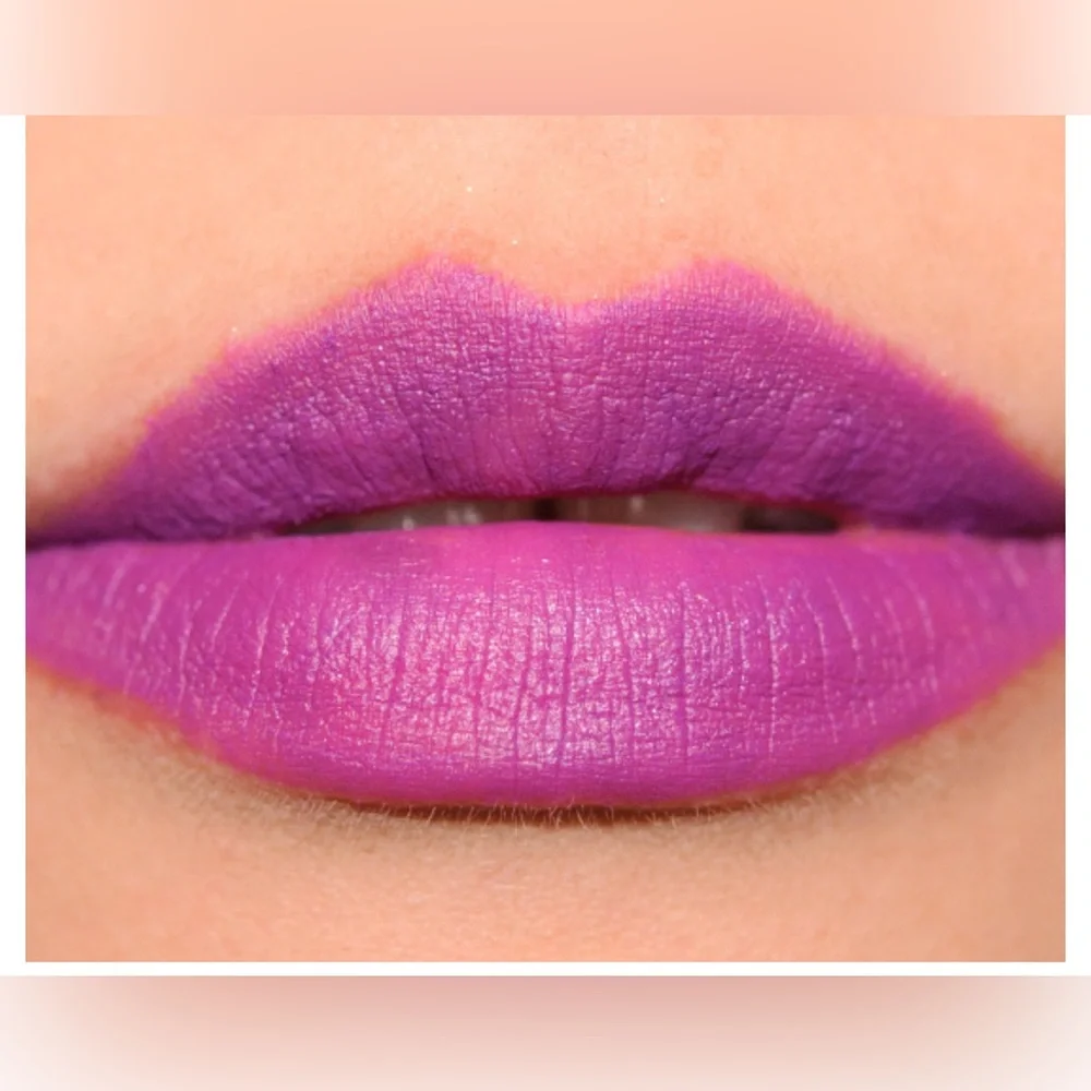 Kat Von D L.U.V. Studded Kiss Lipstick. NEW IN BOX. RARE.